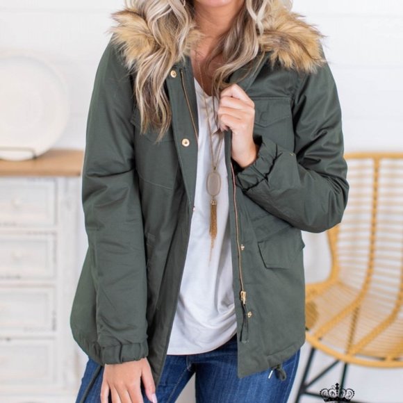 utility jacket • faux fur collar • olive • sz sm